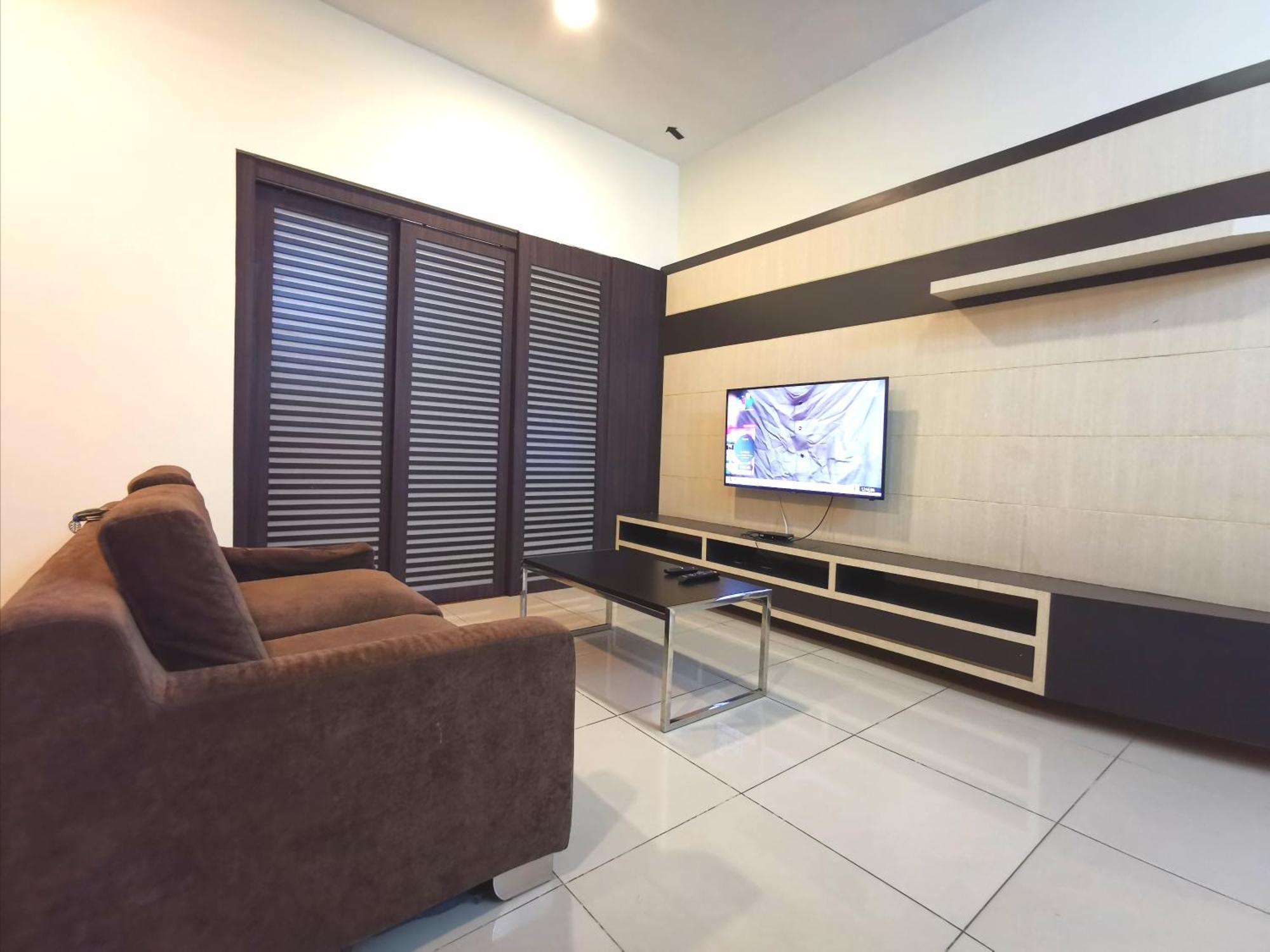 Sunset Seaview Vacation @ Imago Shopping Mall Apartment