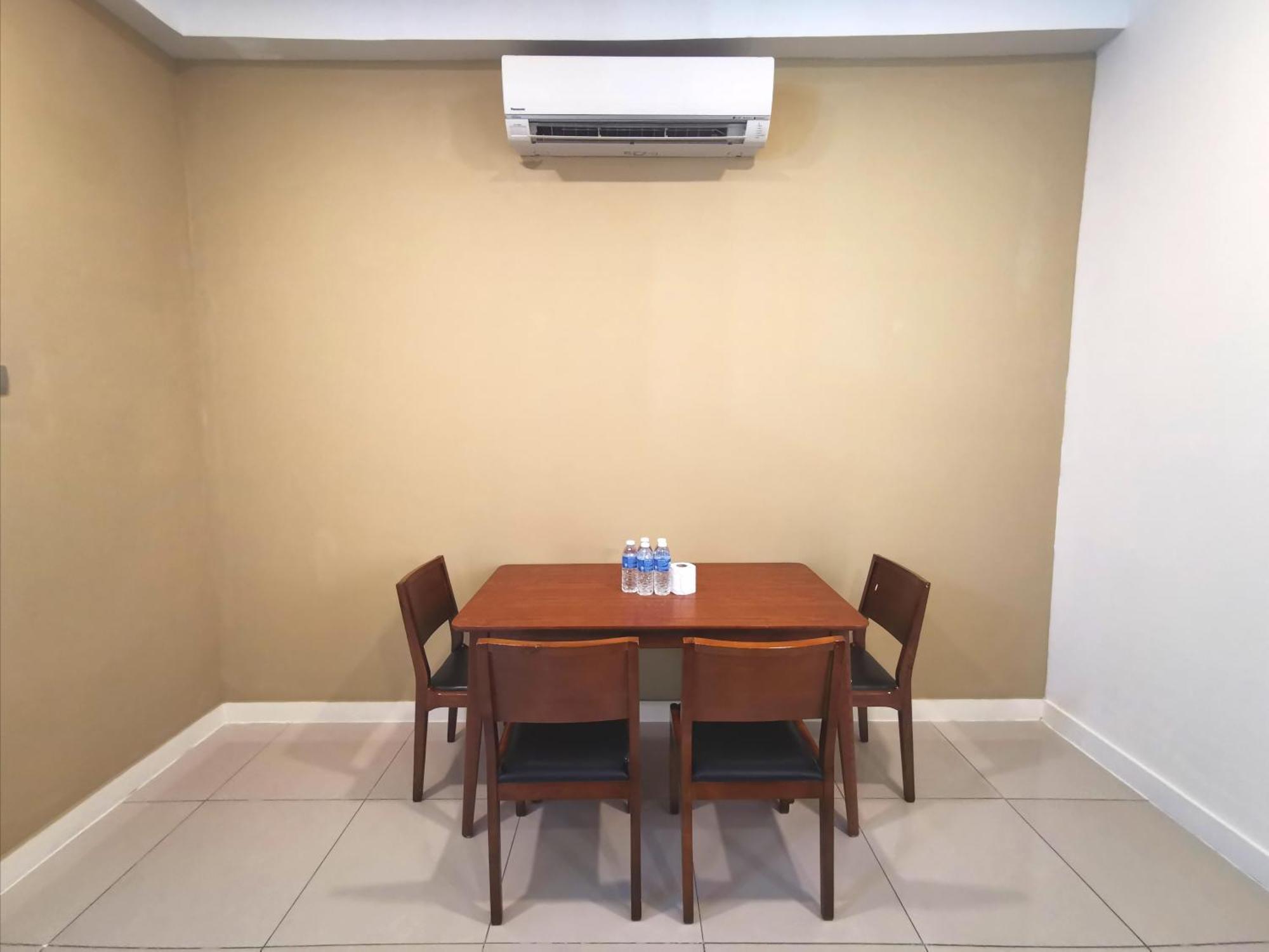 Apartment Sunset Seaview Vacation @ Imago Shopping Mall