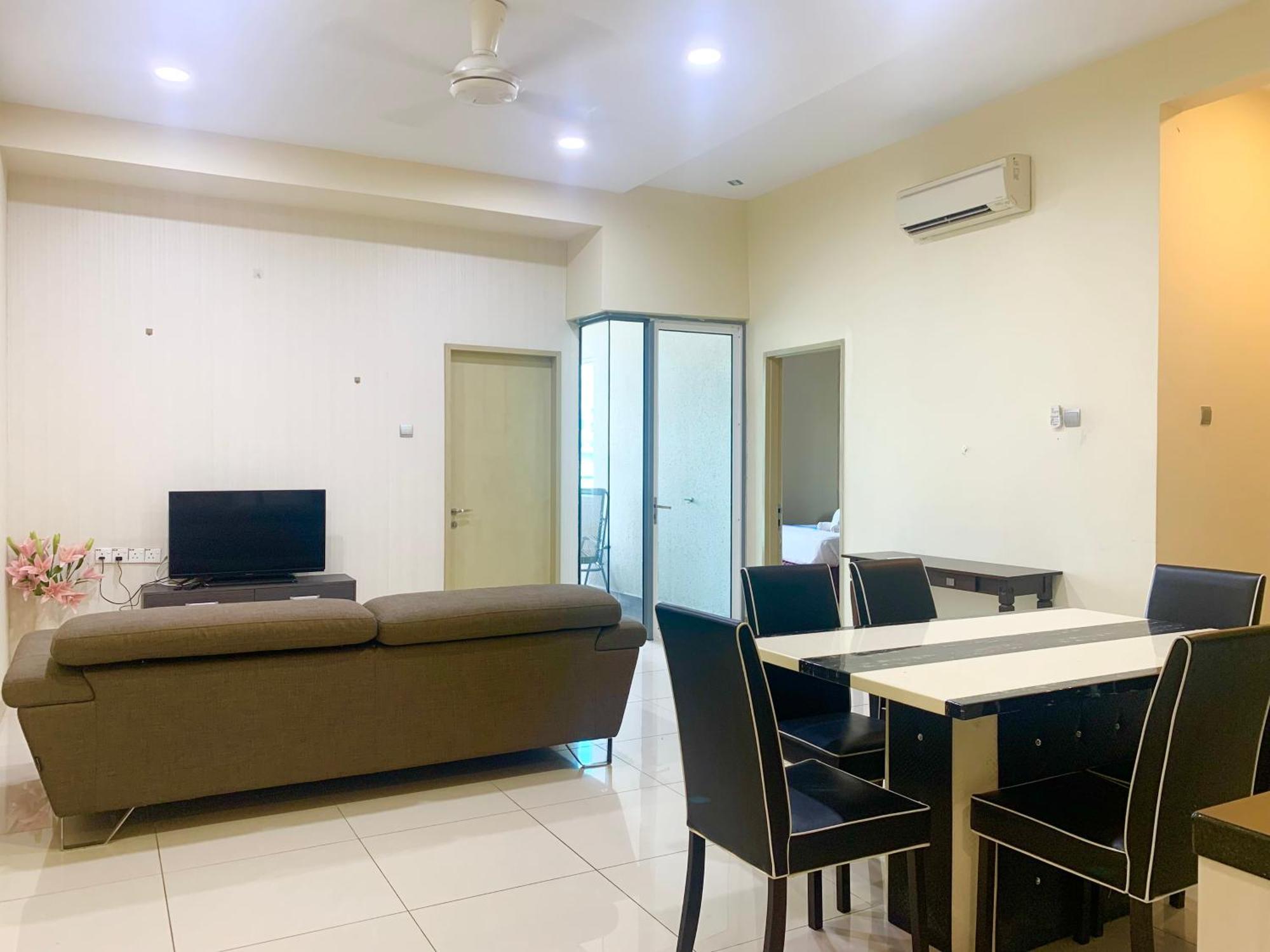 Apartment Sunset Seaview Vacation @ Imago Shopping Mall *